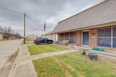 517 E Broadway Street, Gainesville, TX 76240 - Photo 7