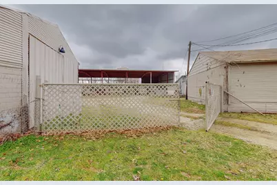 517 E Broadway Street, Gainesville, TX 76240 - Photo 17