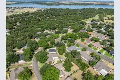 8565 Briargrove Drive, Woodway, TX 76712 - Photo 9