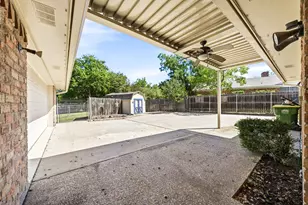 8565 Briargrove Dr, Woodway, TX 76712 - Photo 13