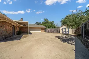 8565 Briargrove Dr, Woodway, TX 76712 - Photo 15