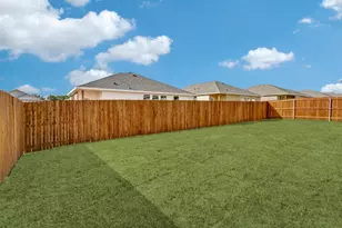 1426 Dry Crk Dr, Cleburne, TX 76033 - Photo 17