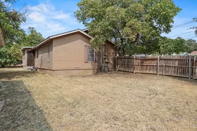 2640 Pioneer Street, Fort Worth, TX 76119 - Photo 31