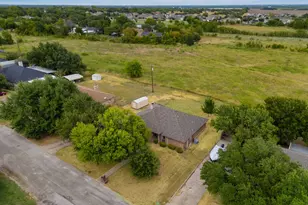 502 Celeste Dr, Robinson, TX 76706 - Photo 21