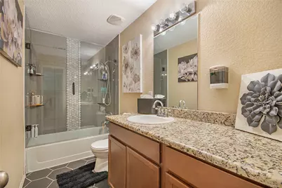 6659 Leaning Oaks Street, Dallas, TX 75241 - Photo 17