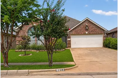 8955 River Falls Drive, Fort Worth, TX 76118 - Photo 3