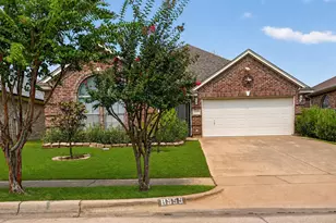 8955 Riverfalls Dr, Fort Worth, TX 76118 - Photo 3