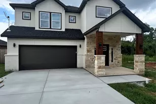 210 Mineral Wells St, Terrell, TX 75160 - Photo 1