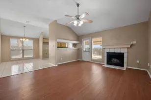 1212 Charles Dr, Alvarado, TX 76009 - Photo 5