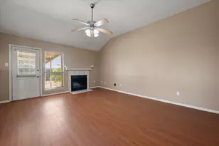 1212 Charles Dr, Alvarado, TX 76009 - Photo 5