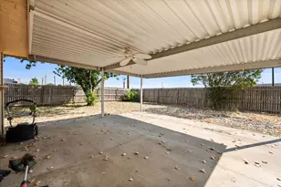 1212 Charles Dr, Alvarado, TX 76009 - Photo 21