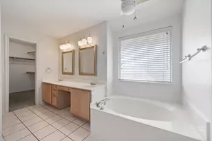 1212 Charles Dr, Alvarado, TX 76009 - Photo 15