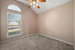 1212 Charles Dr, Alvarado, TX 76009 - Photo 17