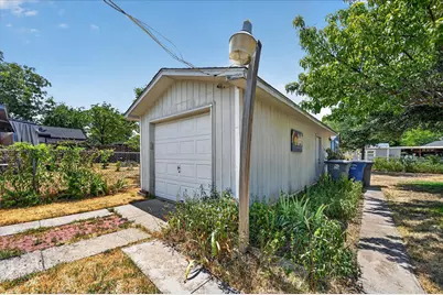 1211 S Montclair Avenue, Dallas, TX 75208 - Photo 29