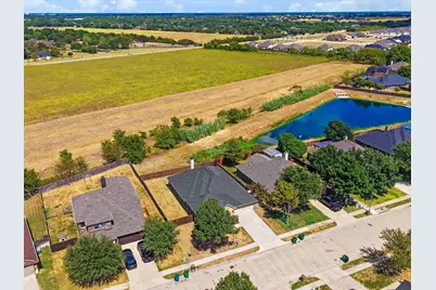 113 Holly Street, Waxahachie, TX 75165 - Photo 3