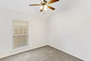 113 Holly St, Waxahachie, TX 75165 - Photo 21