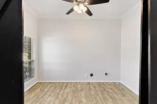 113 Holly St, Waxahachie, TX 75165 - Photo 9