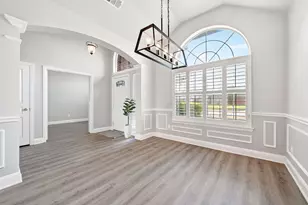 4224 Arbor Creek Dr, Carrollton, TX 75010 - Photo 3