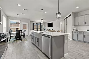 1129 Blackhorse Trl, Fort Worth, TX 76247 - Photo 15