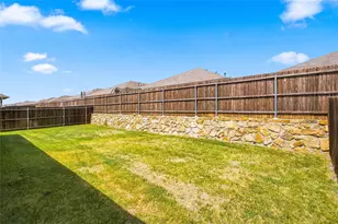 1129 Blackhorse Trl, Fort Worth, TX 76247 - Photo 33