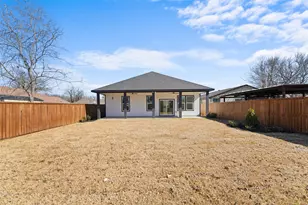 4107 Vineyard Dr, Dallas, TX 75212 - Photo 27