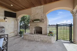 1000 Catalina Bay Blvd, Granbury, TX 76048 - Photo 31