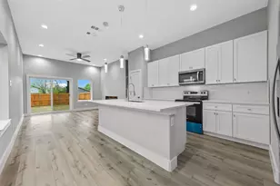 2507 Birmingham Ave, Dallas, TX 75215 - Photo 3