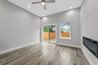 2507 Birmingham Avenue, Dallas, TX 75215 - Photo 9