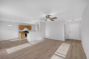 3312 Knoll Tr, Balch Springs, TX 75180 - Photo 9