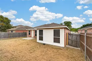 3312 Knoll Tr, Balch Springs, TX 75180 - Photo 3
