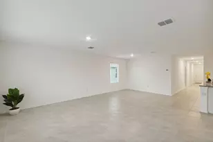 2517 Bunkerton Dr, Fort Worth, TX 76179 - Photo 7