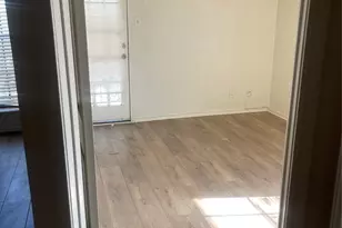 9520 Royal Ln, Dallas, TX 75243 - Photo 9