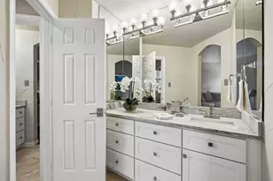 9033 Jasmine Ln, Irving, TX 75063 - Photo 27