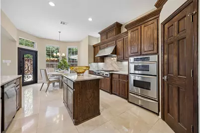 9033 Jasmine Lane, Irving, TX 75063 - Photo 11