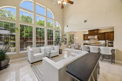9033 Jasmine Lane, Irving, TX 75063 - Photo 7