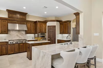 9033 Jasmine Lane, Irving, TX 75063 - Photo 9