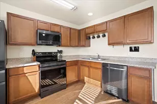 1604 Blue Jay Dr, Ennis, TX 75119 - Photo 17