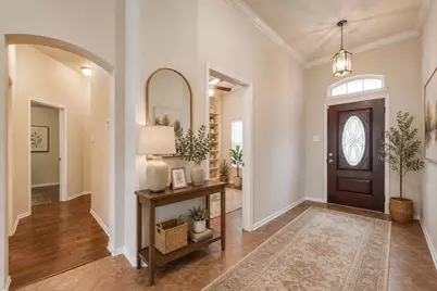 2813 Fox Creek Trail, Arlington, TX 76017 - Photo 3