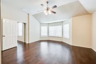 2813 Fox Creek Trail, Arlington, TX 76017 - Photo 25