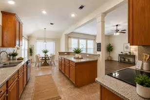 2813 Fox Creek Trail, Arlington, TX 76017 - Photo 15