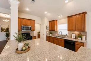 2813 Fox Creek Trail, Arlington, TX 76017 - Photo 17