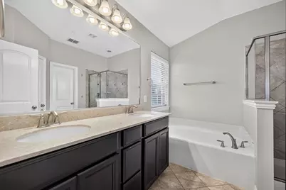 7880 Oxer Drive, Irving, TX 75063 - Photo 23