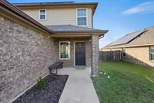 1604 Blue Jay Dr, Ennis, TX 75119 - Photo 3