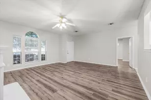 3933 Parkhaven Dr, Denton, TX 76210 - Photo 5