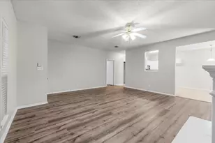 3933 Parkhaven Dr, Denton, TX 76210 - Photo 7
