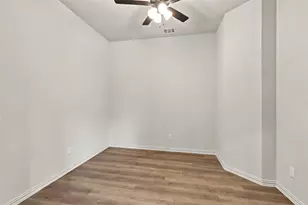 944 Alberta Spruce Rd, Fort Worth, TX 76247 - Photo 17