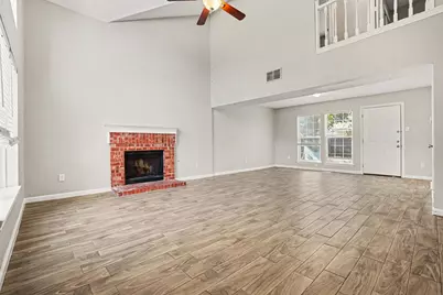 307 Hopewell Street, Grand Prairie, TX 75052 - Photo 5