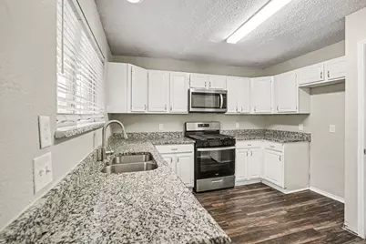 307 Hopewell Street, Grand Prairie, TX 75052 - Photo 7