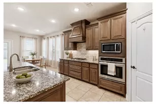 1112 Bear Oak Dr, Burleson, TX 76028 - Photo 9