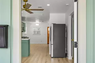 3818 Penelope St, Dallas, TX 75210 - Photo 3